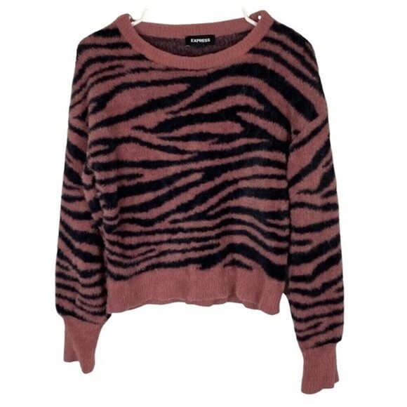 Express Womens Sweater Extra Small Animal Print Pullover Fuzzy Ladies Casual - Picture 1 of 7